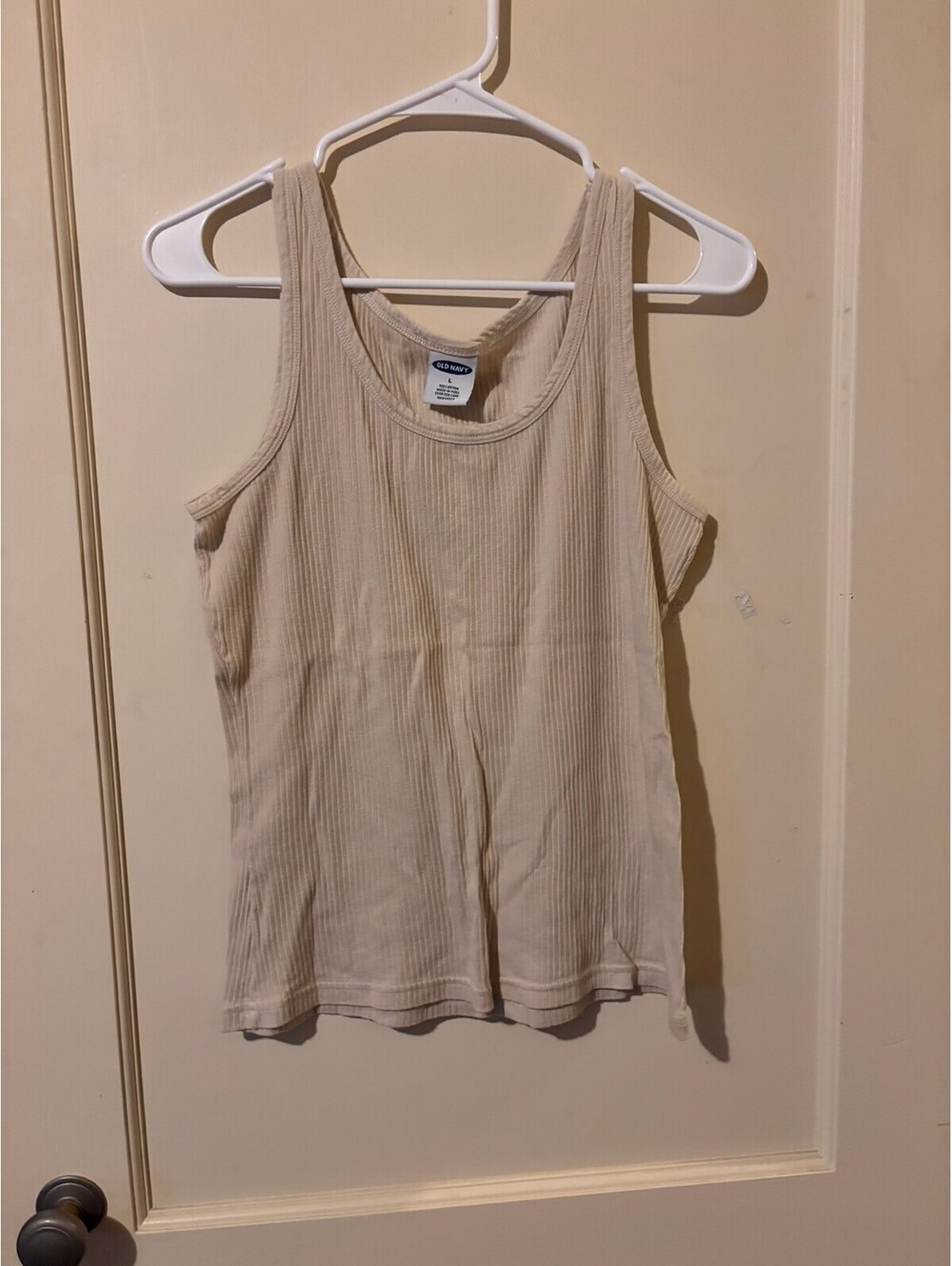 Old Navy cream ribbed tank top Large